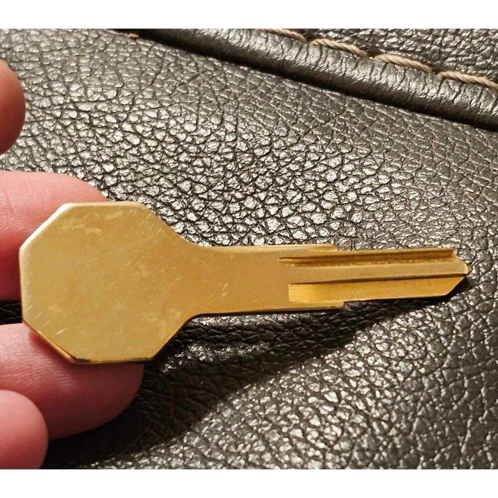 Vintage Gold Key Tie Clip // Golden Key // Unsigned